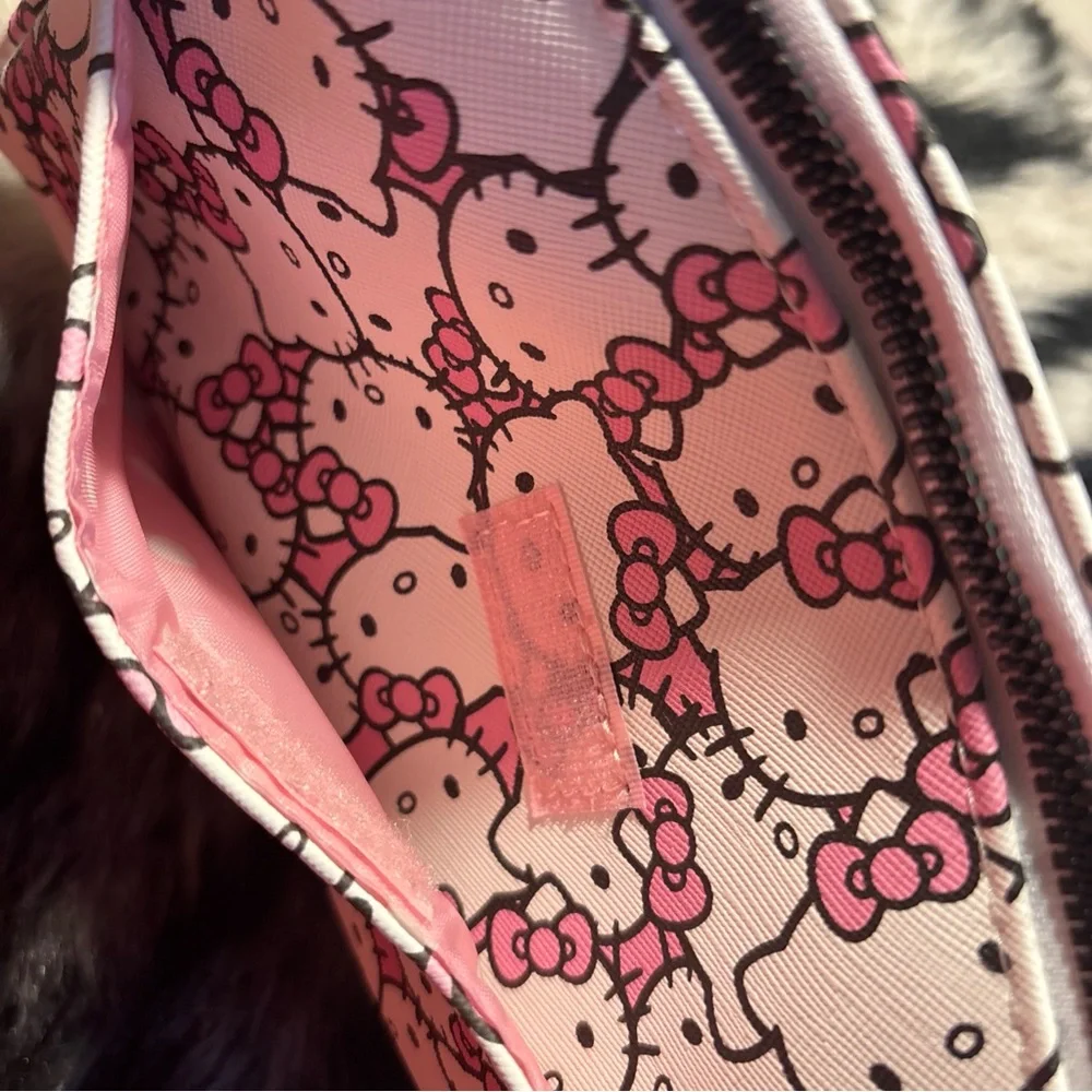 Hello Kitty Pink and White Patterned Pouch